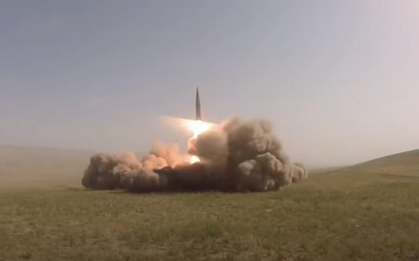 „Rusijos branduolinio ginklo panaudojimo slenkstis yra gana žemas.“ Kremlius pasiruošęs užpulti Europą ir Aziją