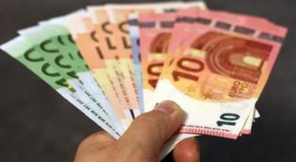 Mažeikių, Radviliškio, Tauragės bei Kretingos rajonų savivaldybių tarybos nariai turės grąžinti pinigus