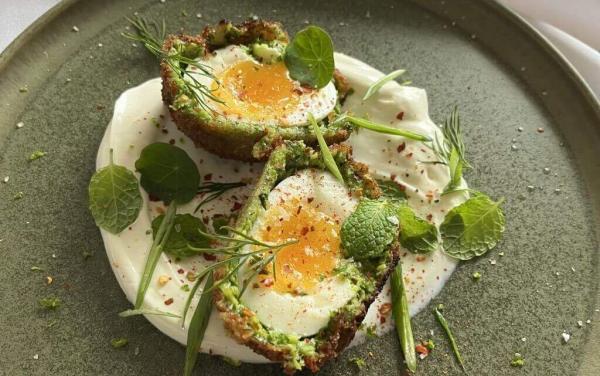 Lietuviškoms Velykoms – škotiški kiaušiniai: išbandykite vegetarišką jų versiją pagal virtuvės šefę Godą Juknaitę