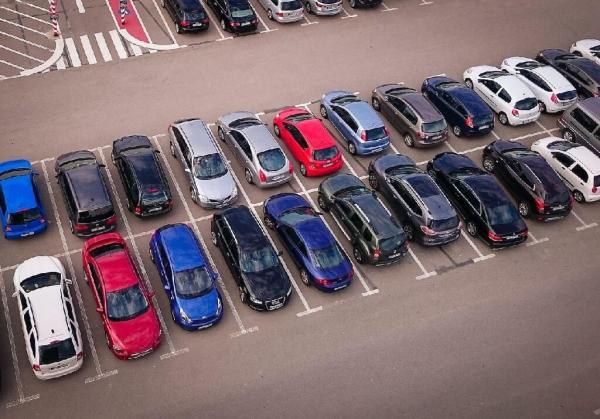 Tyrimas atskleidė, iš kokių šalių įvežtais automobiliais domisi lietuviai