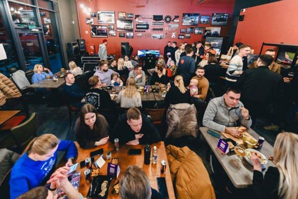 Vilniuje duris atvėrė automobilių ir motociklų gerbėjus kviesiantis restoranas