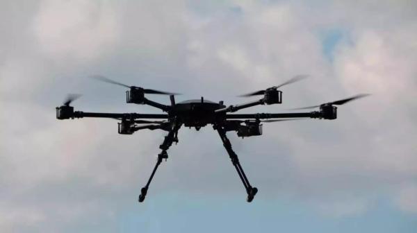 Seime pateiktos įstatymo pataisos, kurios leistų institucijoms pirkti dronus su kiniškais komponentais