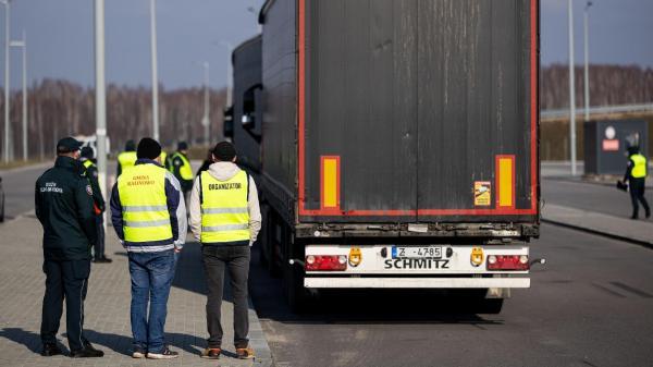 VSAT: dėl Lenkijos ūkininkų blokados eilės pasienyje nesiformuoja, eismas vyksta sklandžiai
