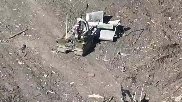 Karybos ekspertai: Ukrainoje ant žemės vis dažniau kaunasi robotai