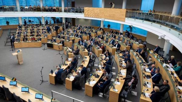Seimas nepritarė iniciatyvai didinti finansavimą žiedinių savivaldybių keliams