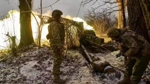Karybos ekspertai: ukrainiečiai ant žemės rusams užkūrė pragarą