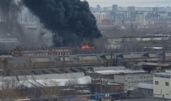 Neramumai Jekaterinburge: gamykloje kilo didžiulio masto gaisras