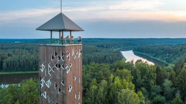 Lankantiems gražiausias Lietuvos vietas – užburiančius vaizdus atveriantys apžvalgos bokštai