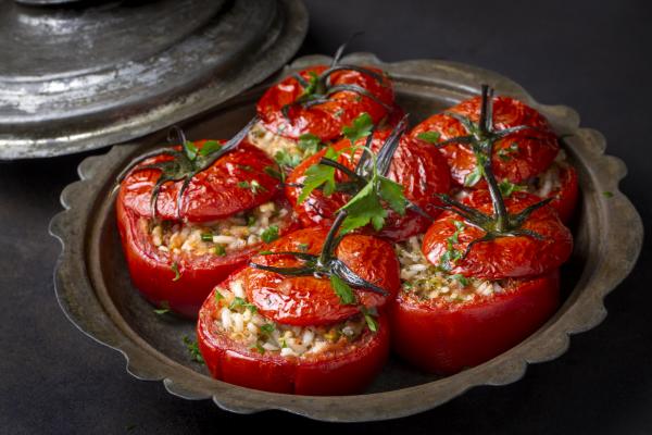 Pomidorai – salotoms ir kepsninėms