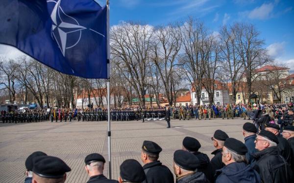 Lietuva mini narystės NATO 20-metį