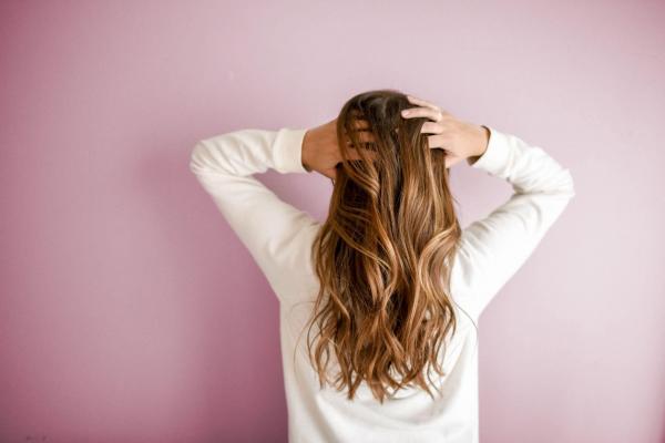 Svarbu rūpintis ne tik plaukais, bet ir galvos oda