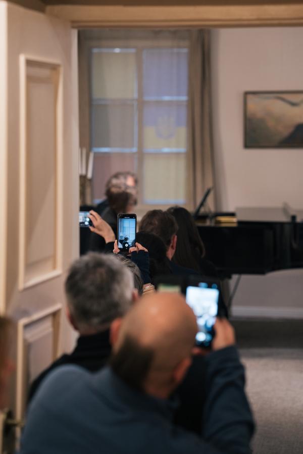 „Dialogai su Čiurlioniu“: ketvirtus metus atidarys Ukrainos pianistas Petro Bondaras
