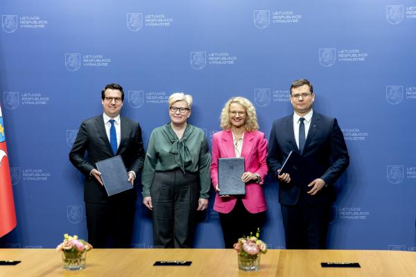 Pasirašytas Ketinimo protokolas dėl amunicijos gamyklos Lietuvoje