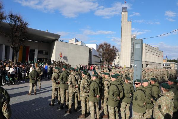 Rotušės aikštėje – Lietuvos įstojimo į NATO 20-ųjų metinių minėjimas FOTO