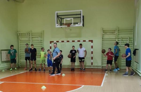 Ne­mo­ka­mos krep­ši­nio tre­ni­ruo­tės – net pen­kio­se Lie­tu­vos sa­vi­val­dy­bė­se, tarp jų ir Alytaus r. Simne