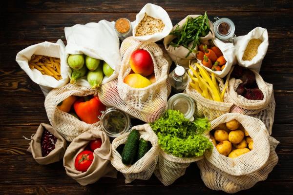 Atliekų panaudojimas maistui: pasigaminkite iš jų traškučius, majonezą ar net obuolių actą!