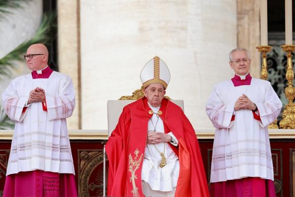 Popiežius sako, kad meldžiasi už teroristinio išpuolio Pamaskvėje aukas