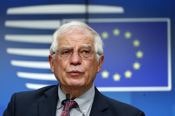 J. Borrellis: Europa turi būti pasirengusi padėti Ukrainai ilgą laiką