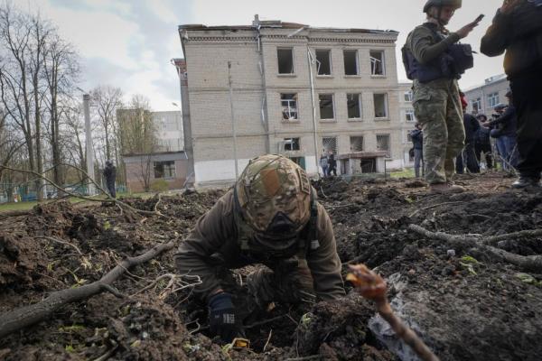 Per Rusijos raketų smūgius Ukrainoje žuvo aštuoni, sužeista dvylika žmonių