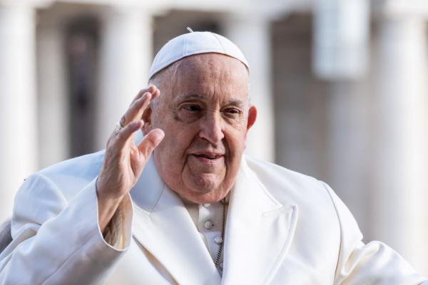 Ekspertai įvertino popiežiaus pasisakymą dėl karo Ukrainoje: jis vadovaujasi pasenusia doktrina