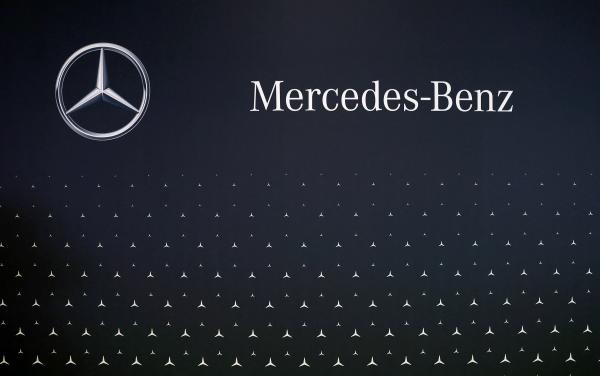 „Mercedes-Benz“ visame pasaulyje atšaukia apie 261 tūkst. visureigių