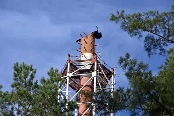Po Rusijos smūgio Charkive apgriautas televizijos bokštas