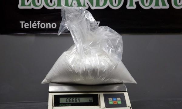 Kokaino kontrabandą iš Brazilijos organizavusiems vyrams – laisvės atėmimas ir apribojimas