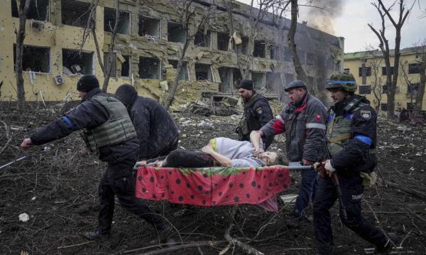 Kyjivas paskelbė apie gyventojų evakuaciją iš dviejų ligoninių, baiminantis Rusijos atakų