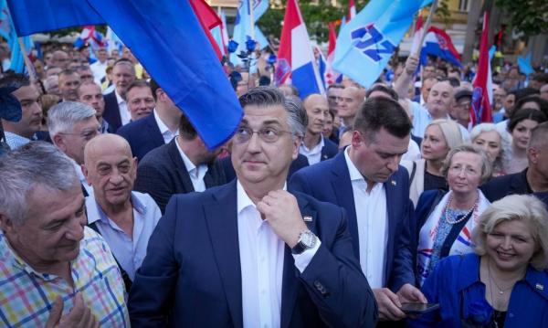 Kroatijos parlamento rinkimuose laukiama atkaklios aukščiausių šalies pareigūnų kovos