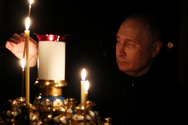V. Putinas pirmą kartą pripažino: išpuolį Pamaskvėje įvykdė „radikalūs islamistai“