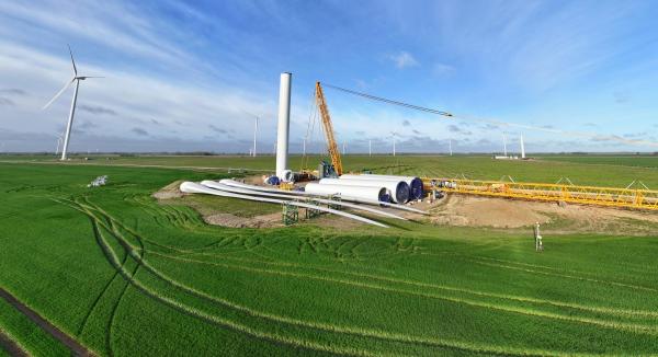 Prie Jurbarko  pastatyta pirmoji gigantiška vėjo turbina (26)