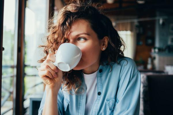 Protarpinis badavimas ir kava: ar suderinama?