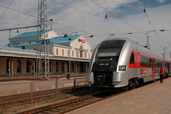 Vilnius – Krokuva: greičiau traukiniu ar elektromobiliu?