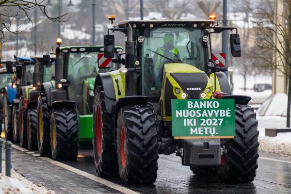 Teismas: Vilniaus valdžia neteisėtai draudė ūkininkams į protestą vykti su priekabomis