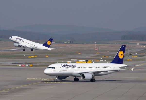 „Lufthansa“ antradienį atšaukė skrydžius tarp Vilniaus ir Frankfurto