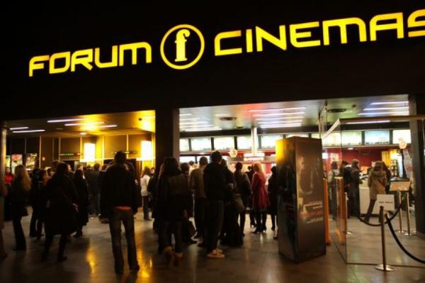Estai dar metus negalės valdyti „Forum Cinemas“ turto
