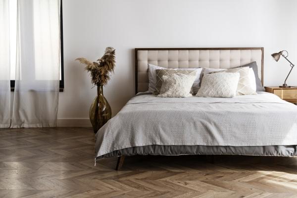 5 taisyklės, kurios padės išsirinkti tobulą dvigulę lovą