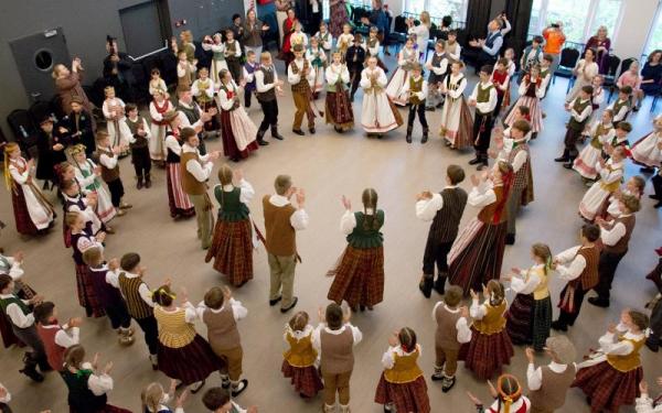 Išrinkti Lietuvos moksleivių folklorinių šokių varžytuvių „Patrepsynė“ nugalėtojai