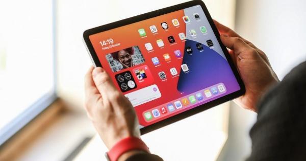 Netrukus pasirodantys „iPad Air“ planšetiniai kompiuteriai gali pasiūlyti didelę naujovę, čia gali būti panaudoti „Pro“ serijos ekranai