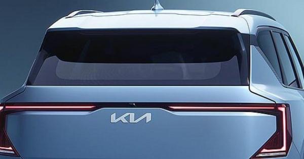 Gatvėse užfiksuotas dar nepristatytas „Kia“ elektromobilis: aiškėja, jog tai gali būti „Kia EV2“ modelis, kuris pirkėjus pradžiugintų itin žema kaina