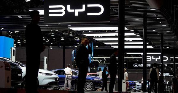Kinai meta milžiniškus resursus į elektromobilių rinką: naujausias tyrimas atskleidžia neįtikėtiną realybę, vienas iš gamintojų gavo įspūdingą sumą iš vyriausybės