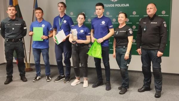 Konkurso „Aš Ir Policija“ Nugalėtojai Jungtinė Tauragės Versmės Ir Žalgirių Gimnazijų Moksleivių Komanda