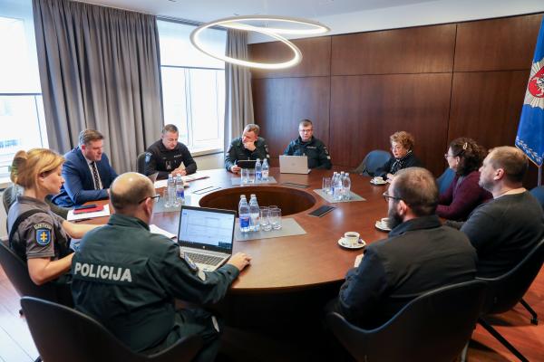 Policijos Generalinis Komisaras Susitiko Su Lietuvos žydų (Litvakų) Bendruomenės Pirmininke