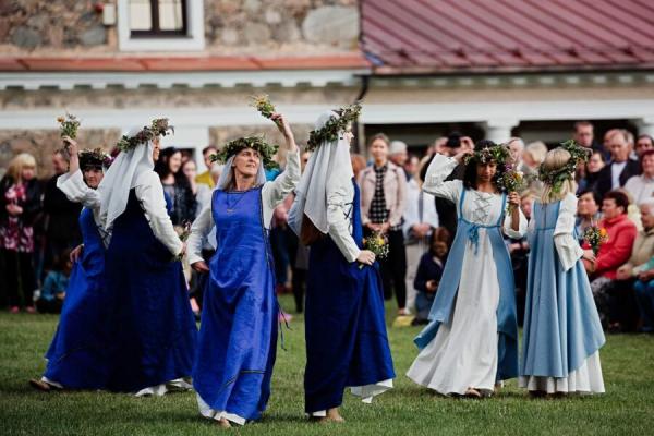Istorinių Europos kovos menų turnyre-festivalyje sostinėje laukia atgijęs viduramžių miestelis