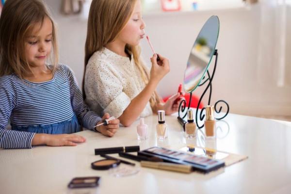 Ar vaikiška kosmetika skiriasi nuo įprastos?